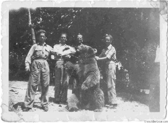 Wojtek with members of the 22nd Transport Supply Company 1944